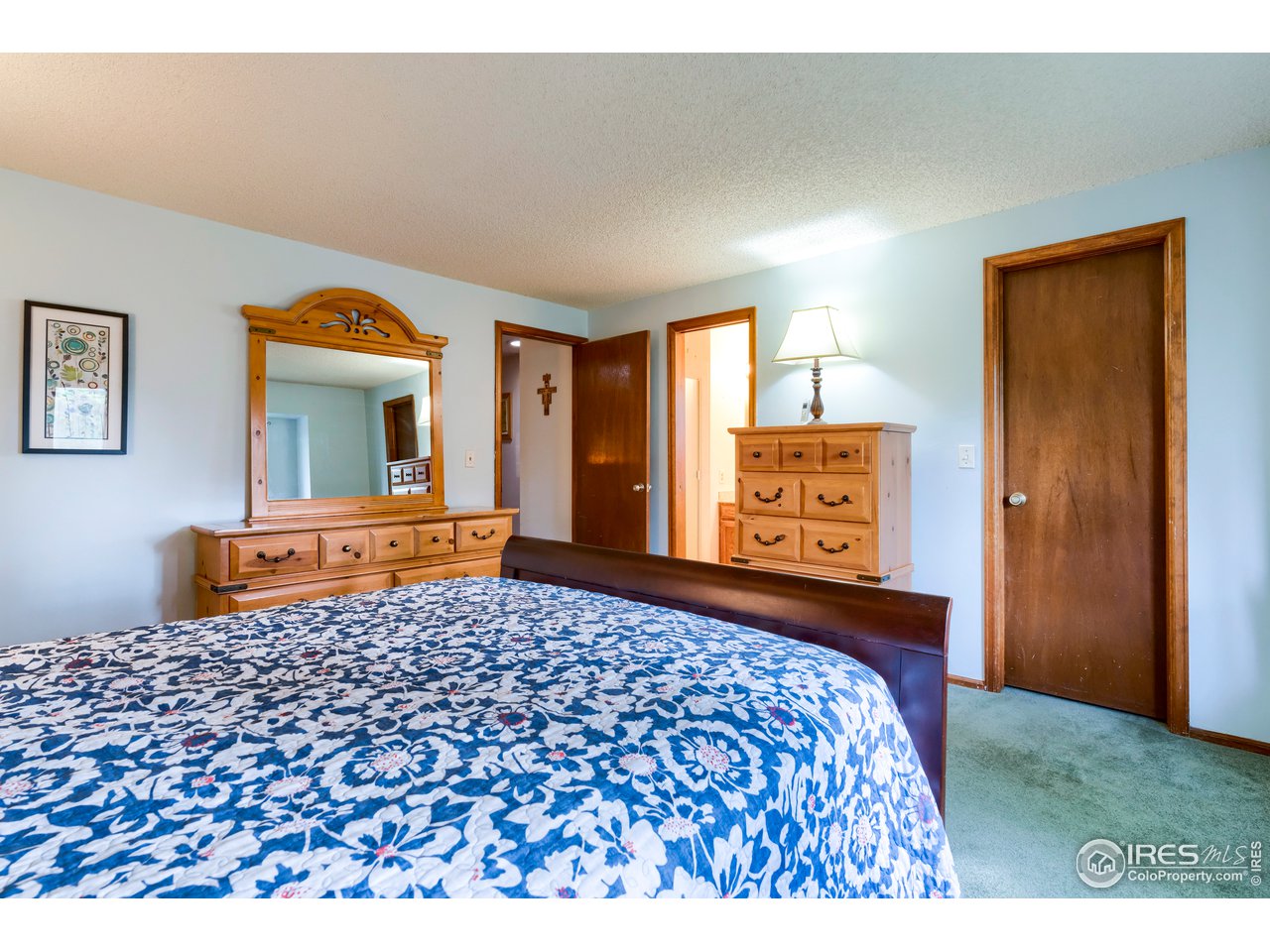 812 East Ridgecrest Road Fort Collins, CO 80524 - Photo 20 of 39 Master Bedroom