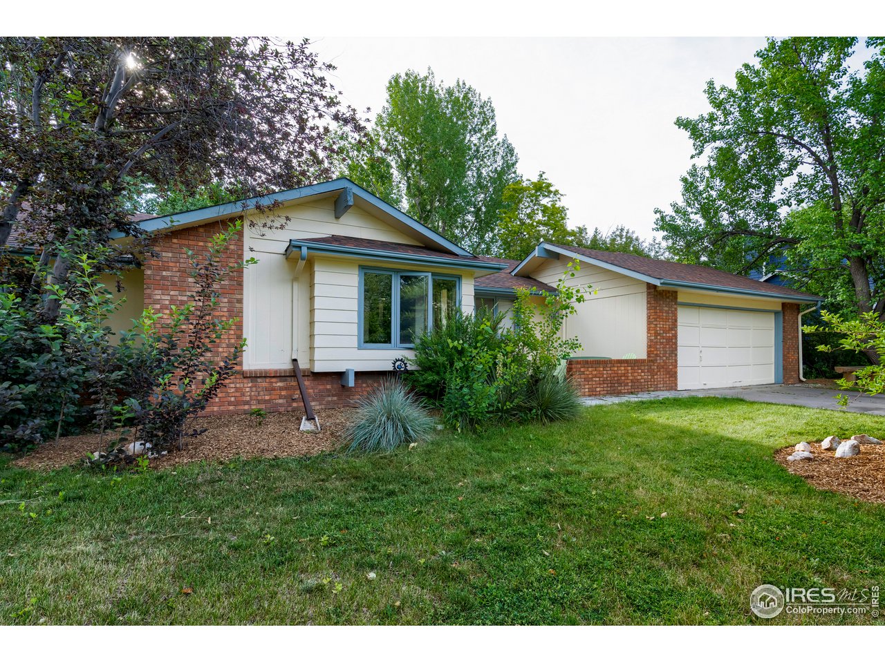 812 East Ridgecrest Road Fort Collins, CO 80524 - Photo 2 of 39 Check out the 3D Virtual Tour!