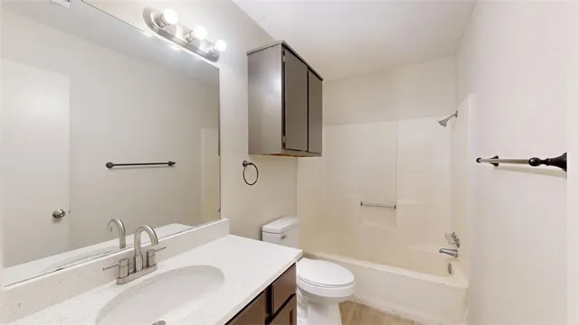 $700 | 725 Peppertree Drive, Unit 25, Bryan, TX 77801