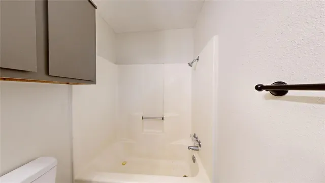 $700 | 725 Peppertree Drive, Unit 25, Bryan, TX 77801