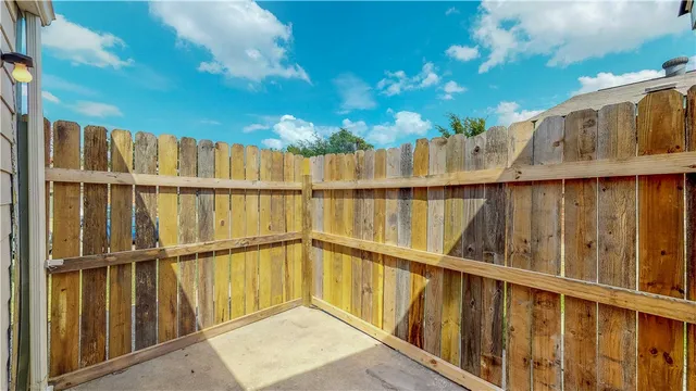 $700 | 725 Peppertree Drive, Unit 25, Bryan, TX 77801