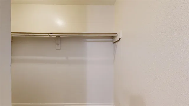 $700 | 725 Peppertree Drive, Unit 25, Bryan, TX 77801