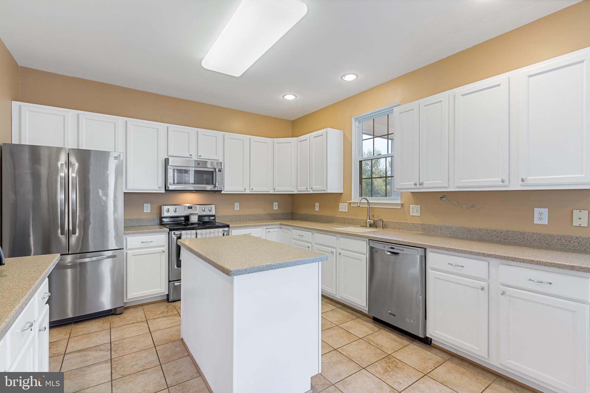 8221 Selwin Court Rosedale, MD 21237 - Photo 10 of 63 Gallery Image 10
