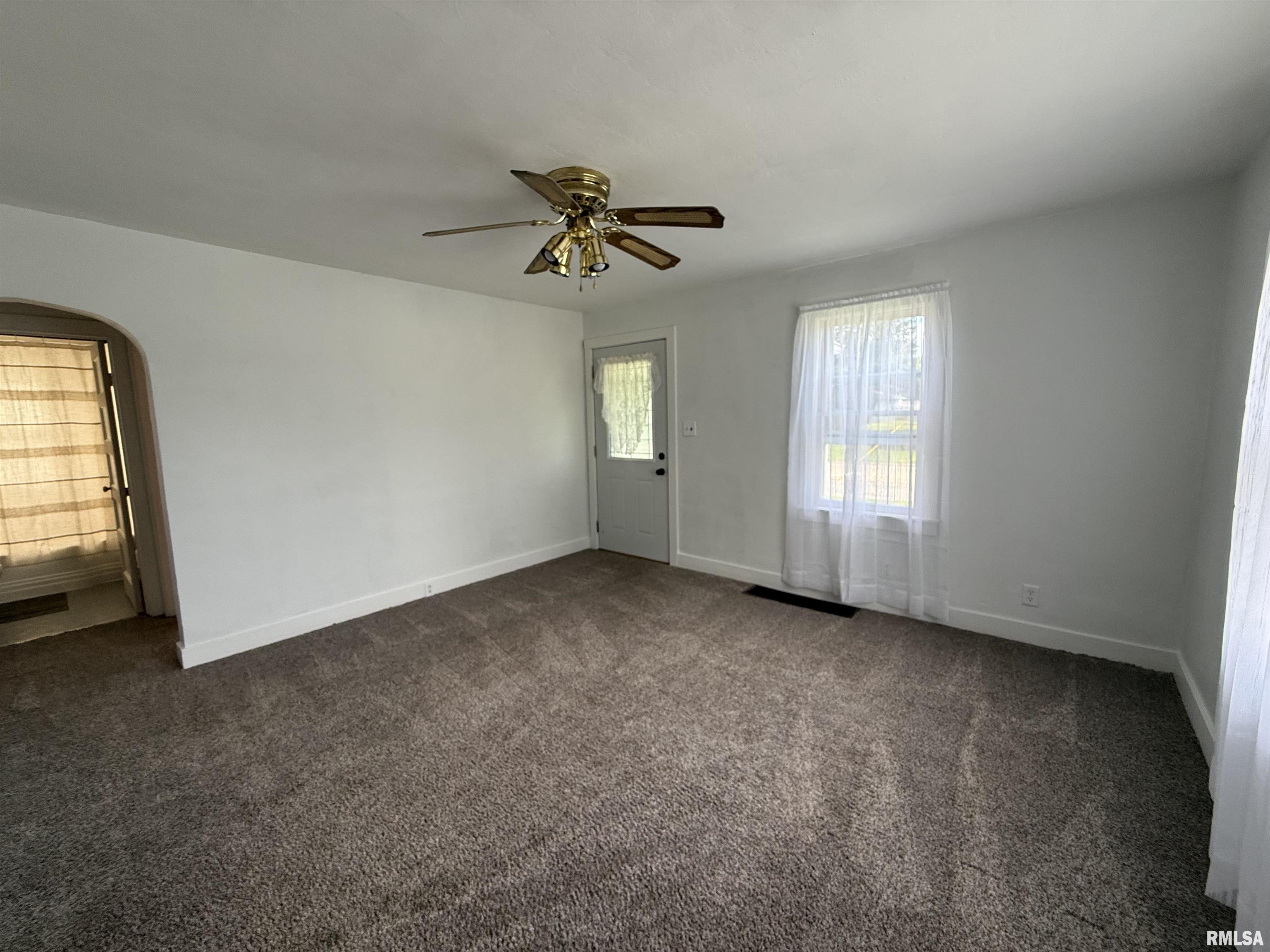 1478 East Chestnut Street Canton, IL 61520 - Photo 18 of 35