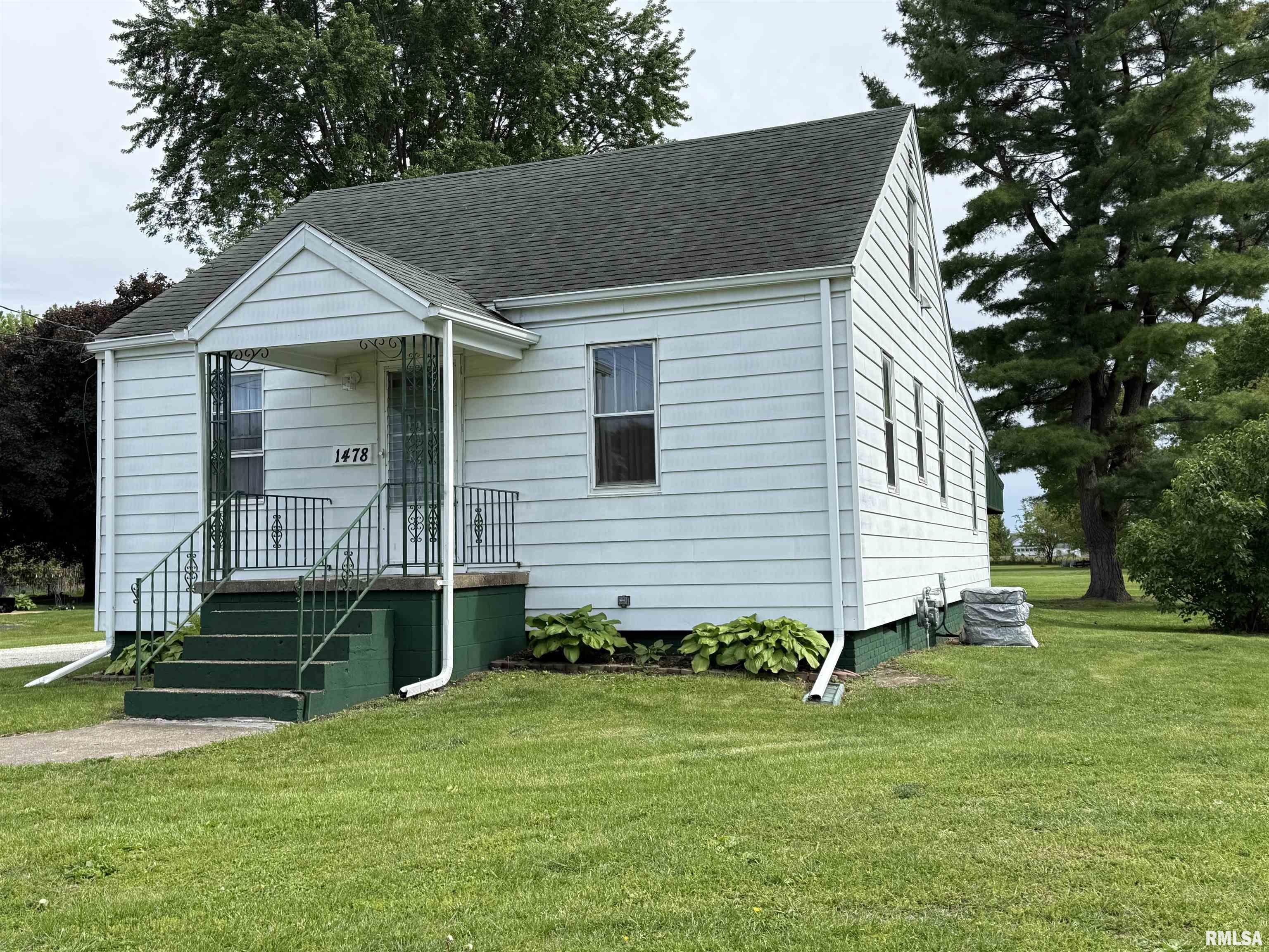 1478 East Chestnut Street Canton, IL 61520 - Photo 2 of 35