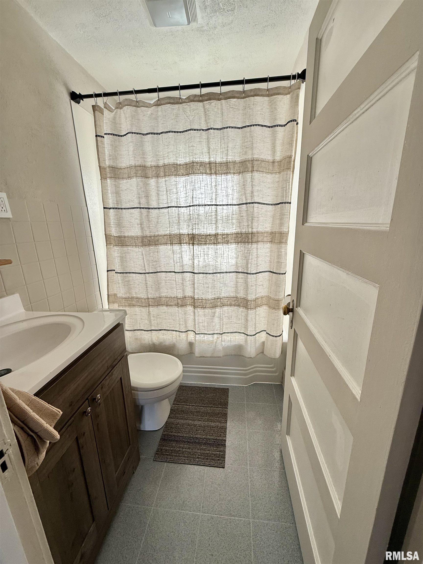 1478 East Chestnut Street Canton, IL 61520 - Photo 24 of 35