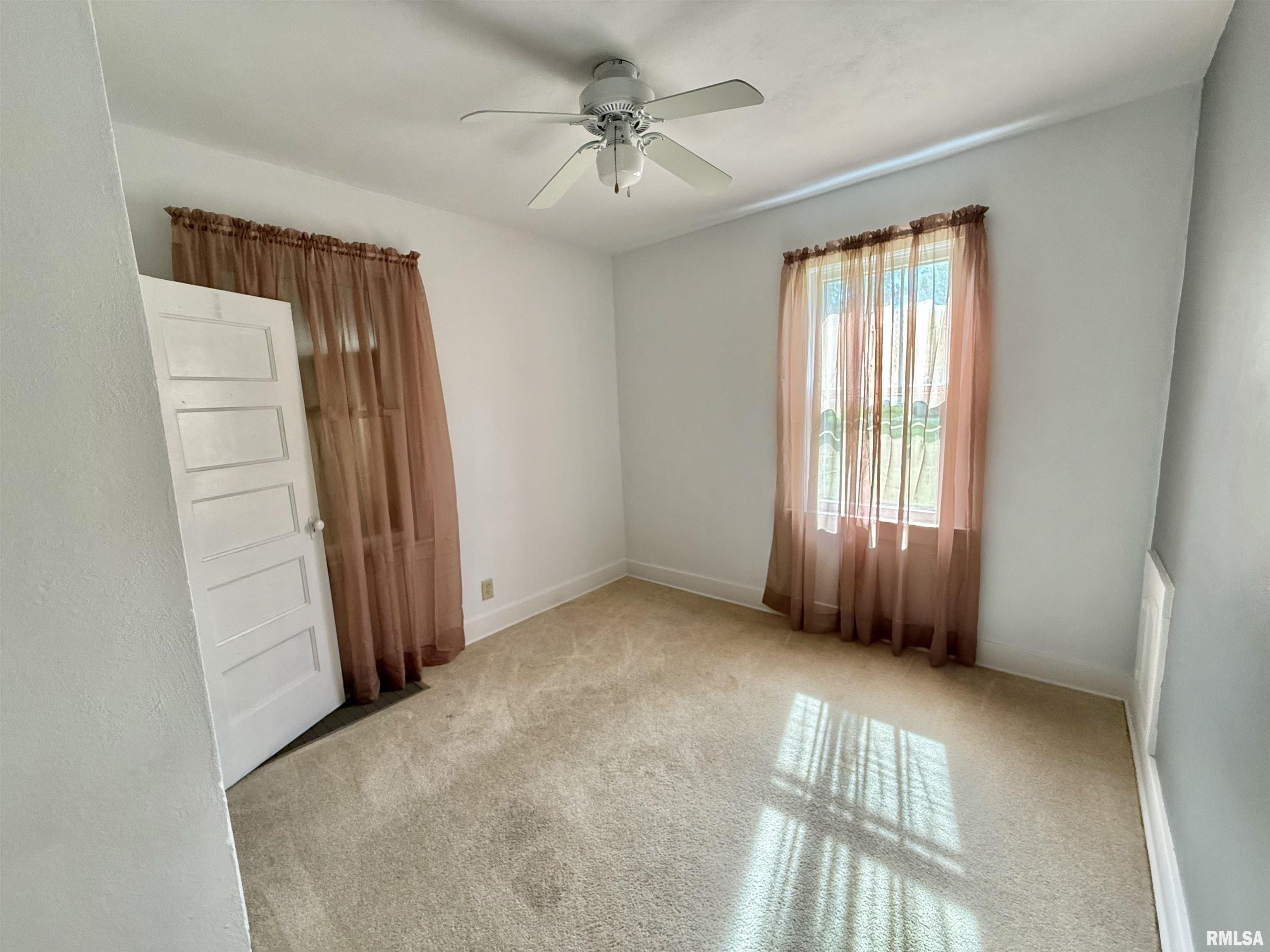 1478 East Chestnut Street Canton, IL 61520 - Photo 25 of 35