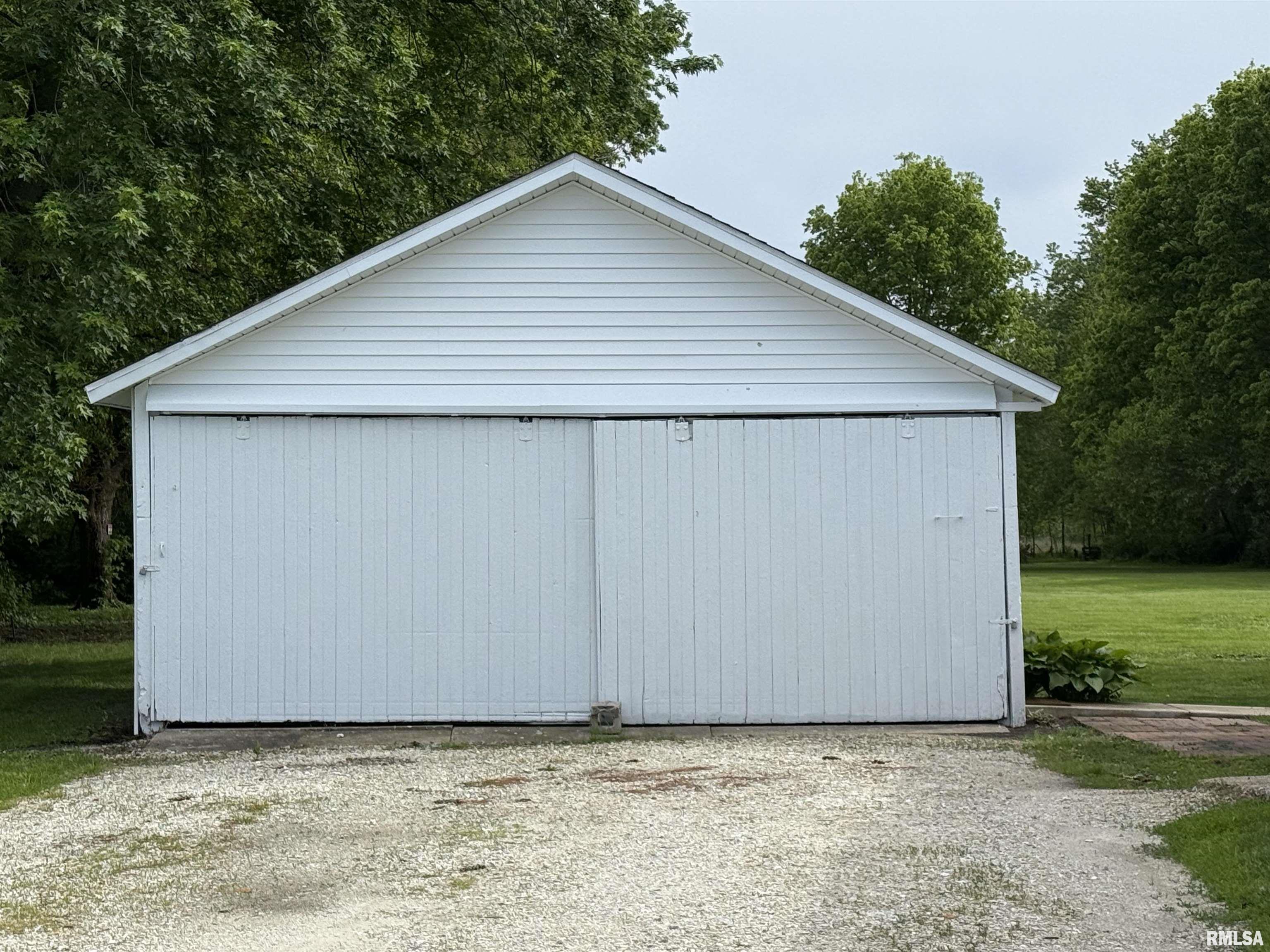 1478 East Chestnut Street Canton, IL 61520 - Photo 4 of 35
