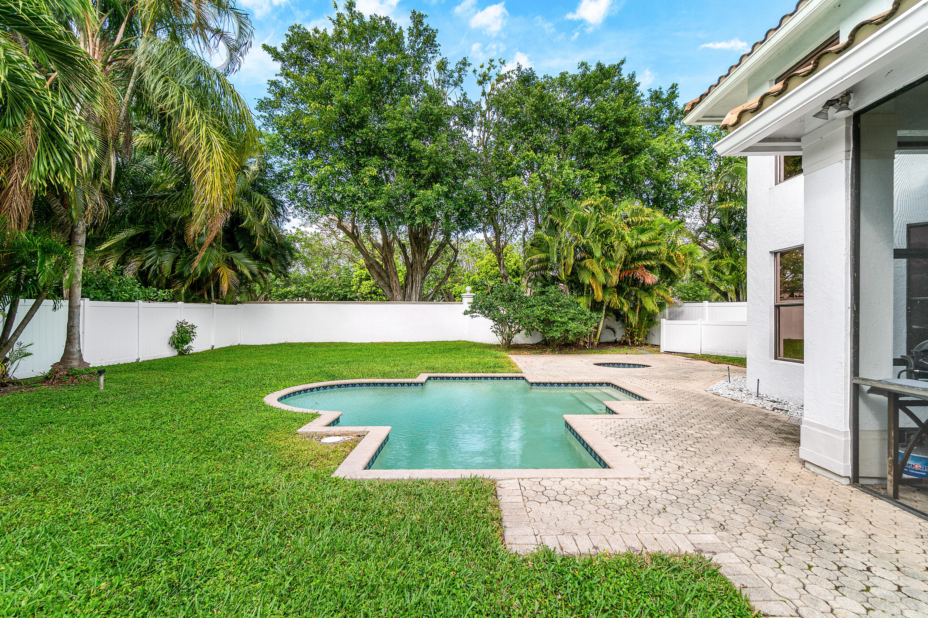 2489 Northwest 64th Street Boca Raton, FL 33496 - Photo 25 of 46 Pool and Yard