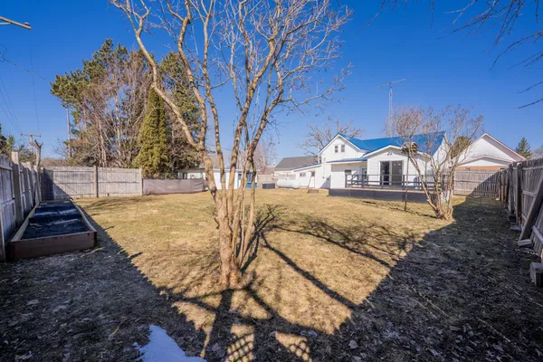 $175,000 | 121 West Oak Street, Stanley, WI 54768