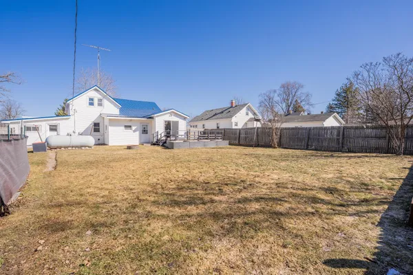 $175,000 | 121 West Oak Street, Stanley, WI 54768