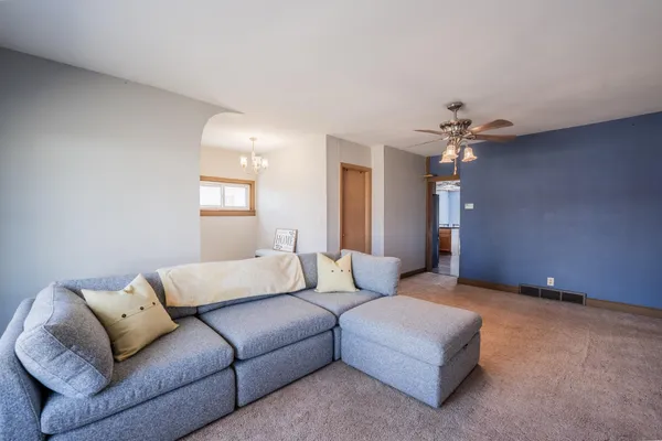 $175,000 | 121 West Oak Street, Stanley, WI 54768
