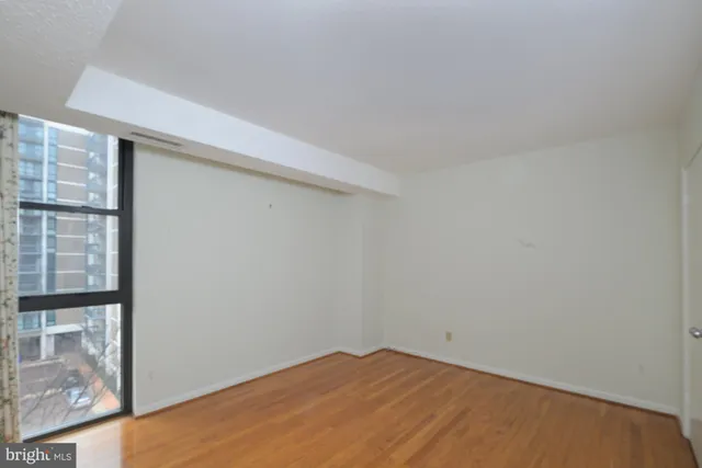 $580,000 | 1016 South Wayne Street, Unit 604, Arlington, VA 22204