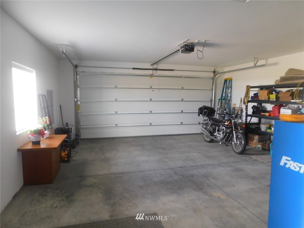 7903 Grove Road Northeast Moses Lake, WA 98837 - Photo 16 of 24 Gallery Image 16