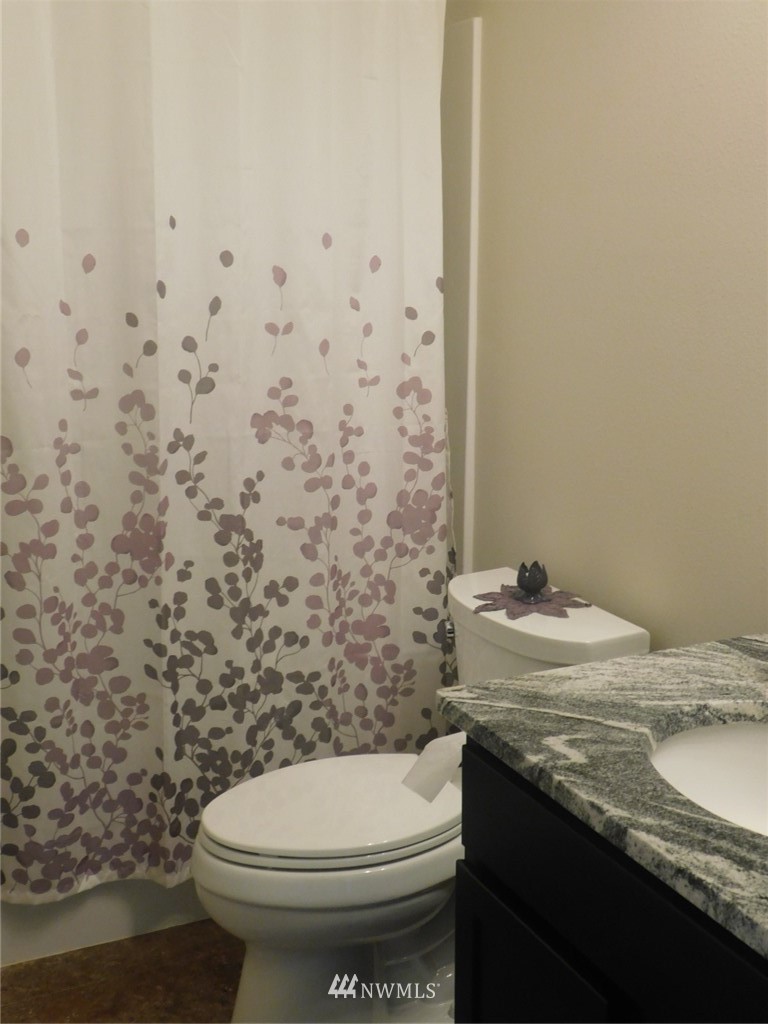 7903 Grove Road Northeast Moses Lake, WA 98837 - Photo 17 of 24 Gallery Image 17
