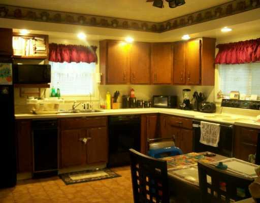 370 South Foster Road Jackson Center, PA 16133 - Photo 2 of 7