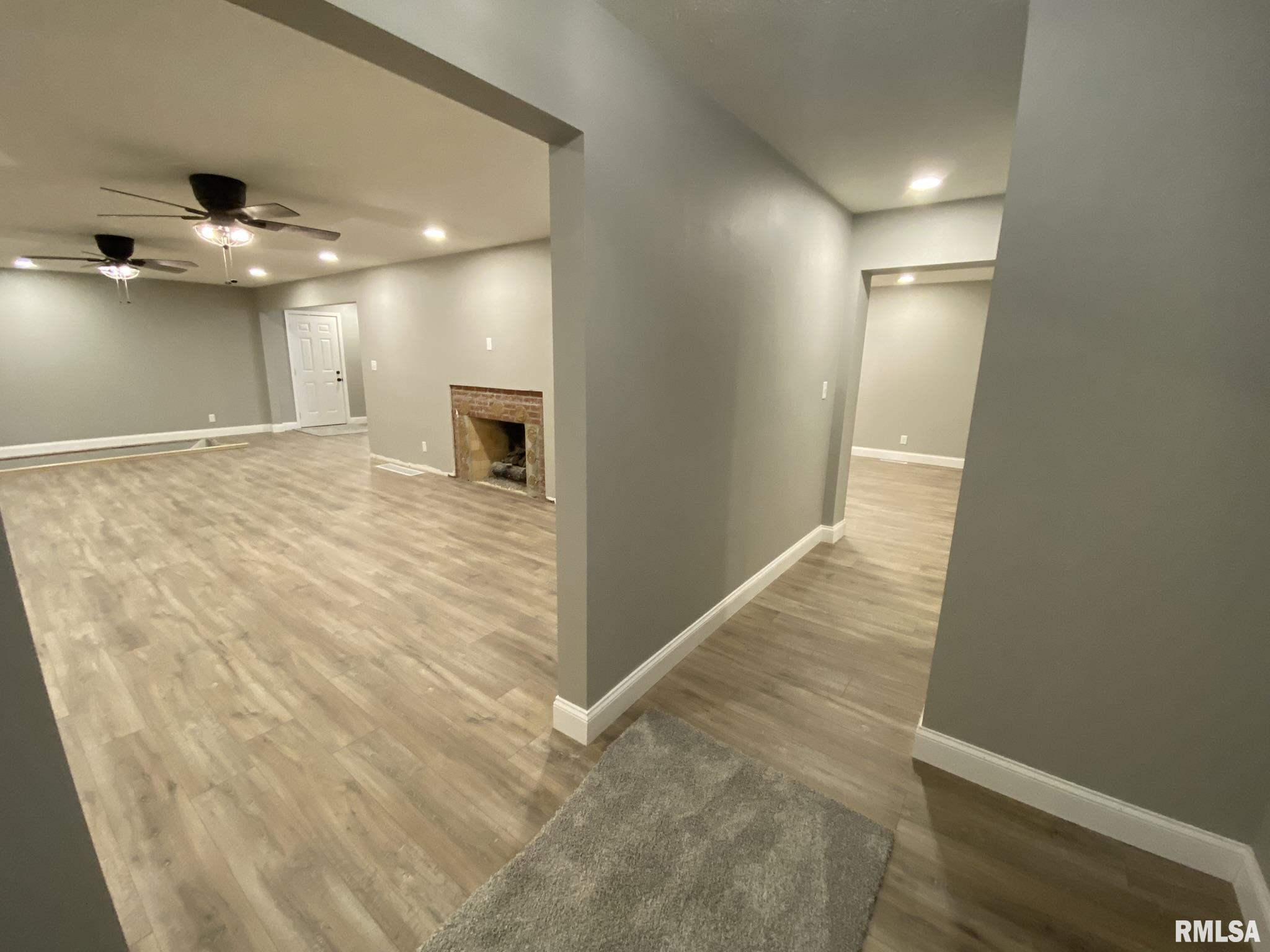 55 White Birch Road Springfield, IL 62712 - Photo 3 of 27