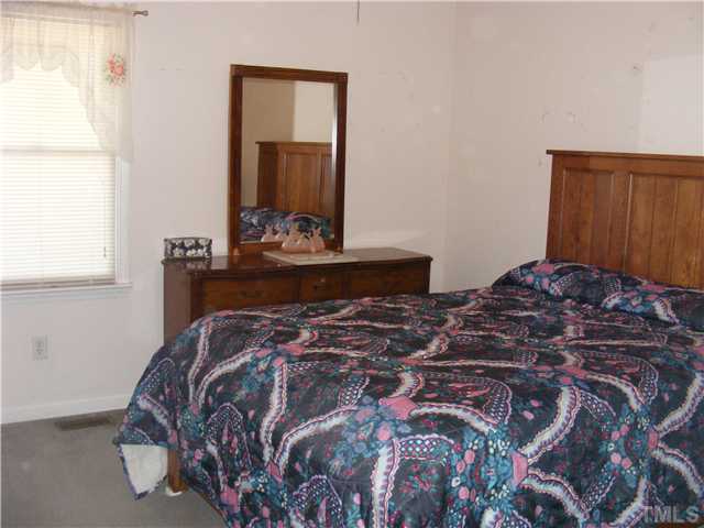 222 Harris Road Smithfield, NC 27577 - Photo 15 of 24 Gallery Image 15