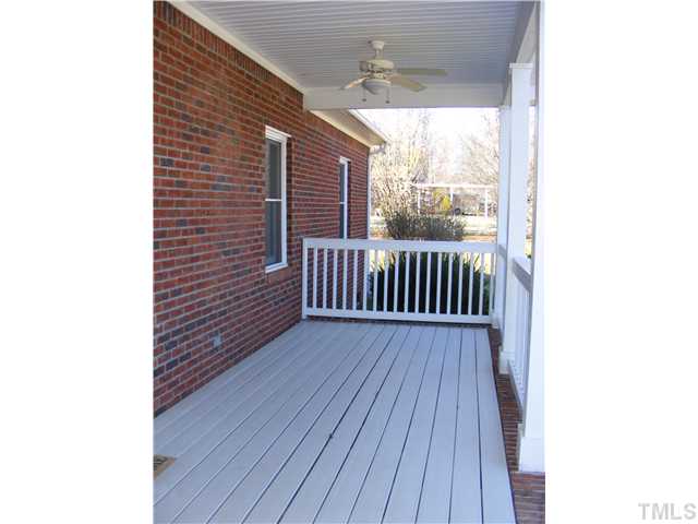222 Harris Road Smithfield, NC 27577 - Photo 2 of 24 Gallery Image 2