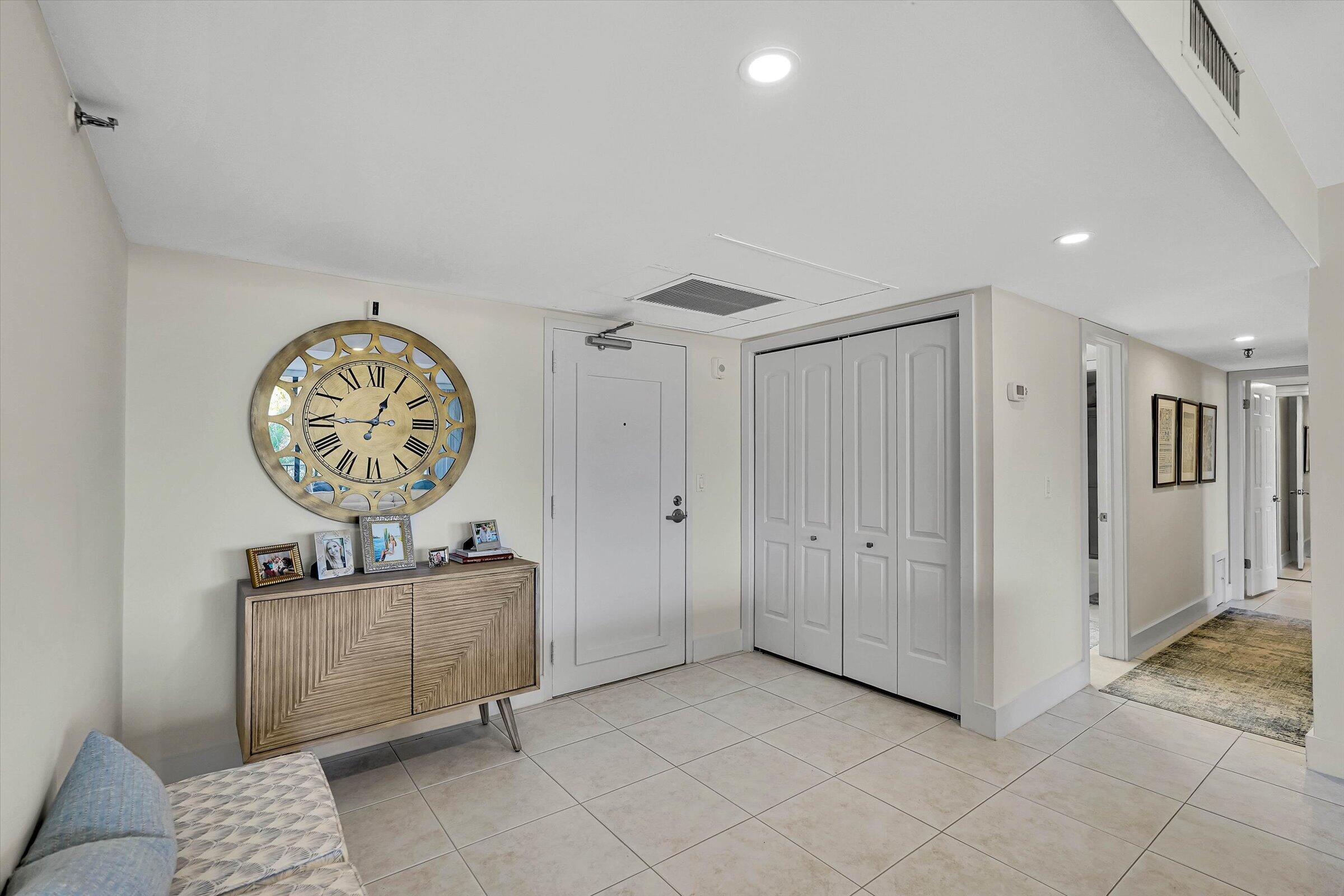859 Jeffery Street, Unit 306 Boca Raton, FL 33487 - Photo 8 of 75 Entrance