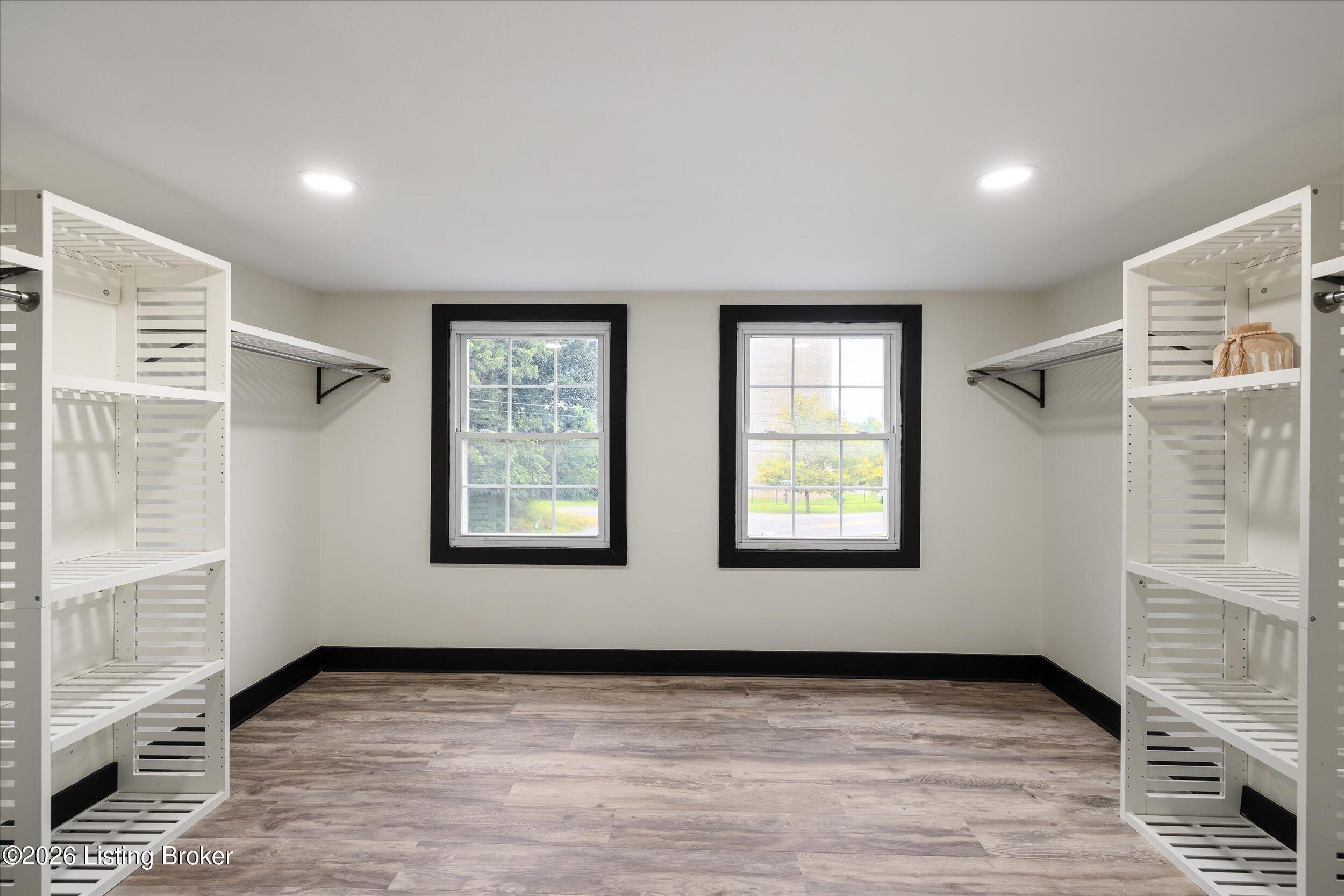 6006 Billtown Road Louisville, KY 40299 - Photo 21 of 41 37-3U8A4882