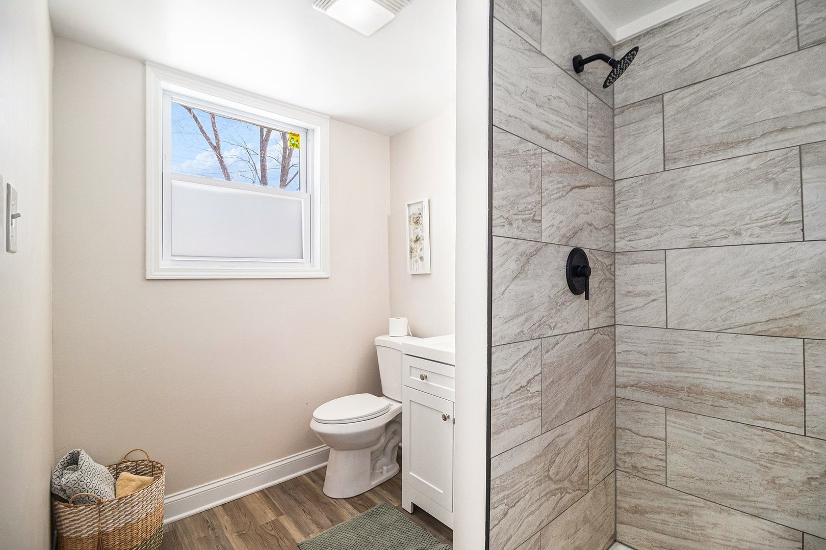 18947 Ridgewood Avenue Lansing, IL 60438 - Photo 11 of 21 a bathroom with a toilet and a shower