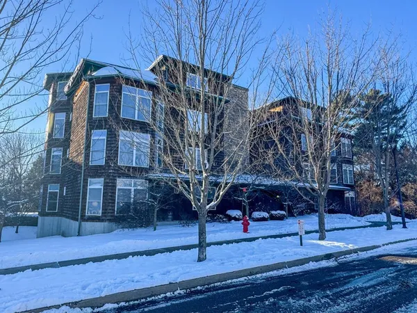 $489,000 | 91 Claire Point Road, Burlington, VT 05408