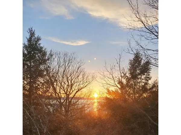 $489,000 | 91 Claire Point Road, Burlington, VT 05408