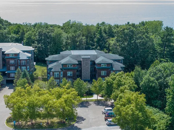 $489,000 | 91 Claire Point Road, Burlington, VT 05408