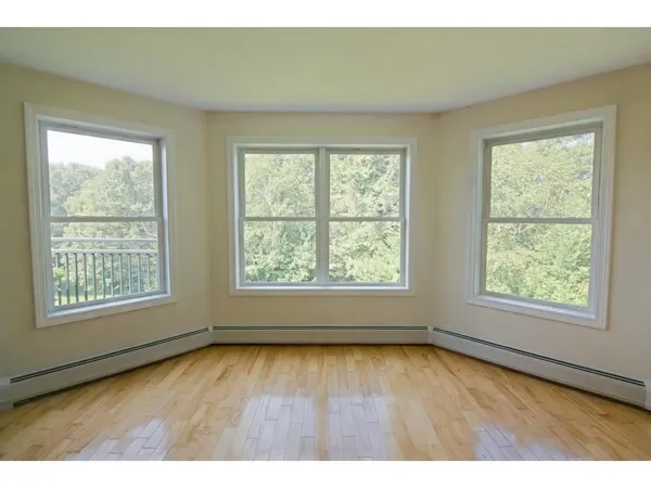 $489,000 | 91 Claire Point Road, Burlington, VT 05408