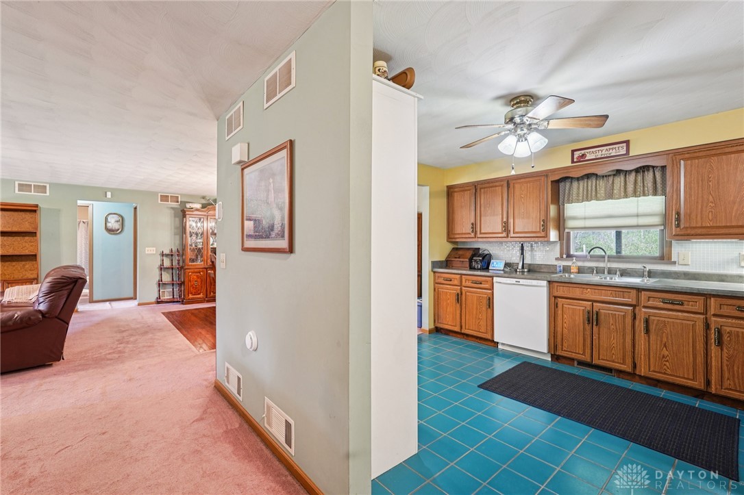 203 North Bickett Road Xenia, OH 45385 - Photo 19 of 68