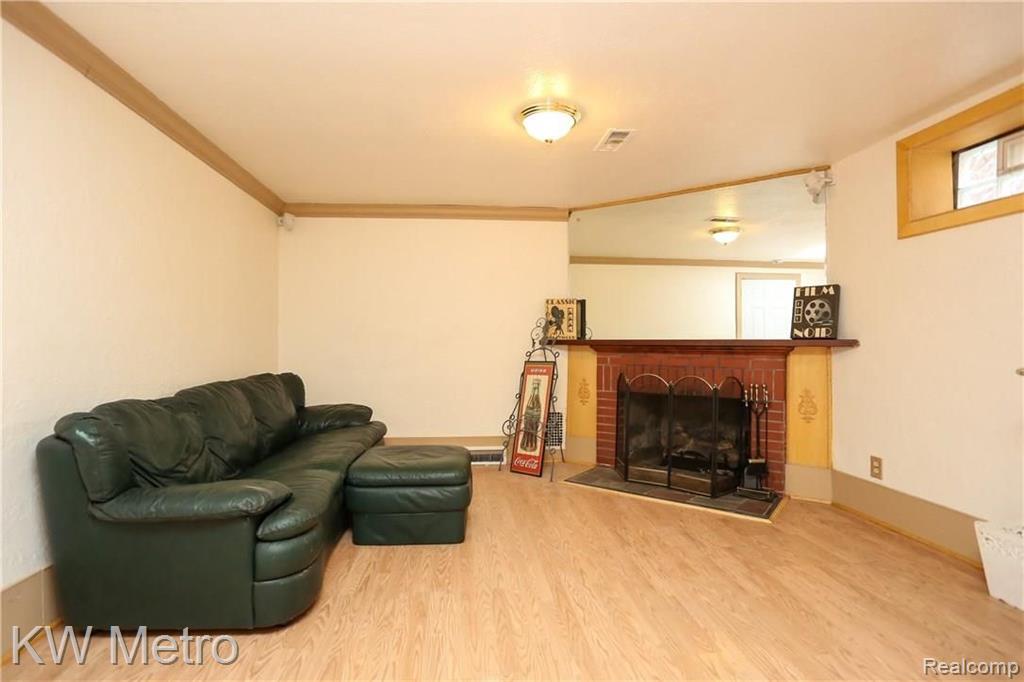 20104 Briarcliff Road Detroit, MI 48221 - Photo 31 of 36