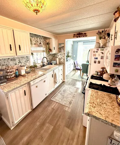 $325,000 | 36 Oceanview Avenue, Unit 36, Half Moon Bay, CA 94019