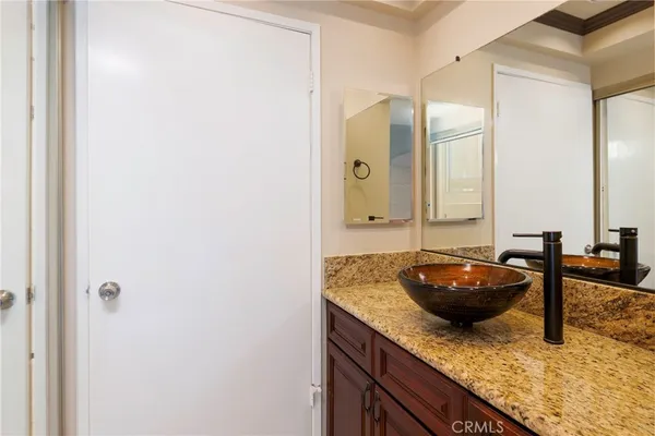 $630,000 | 15942 Alta Vista Drive, Unit D, La Mirada, CA 90638