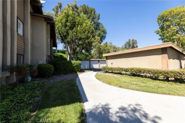 $630,000 | 15942 Alta Vista Drive, Unit D, La Mirada, CA 90638