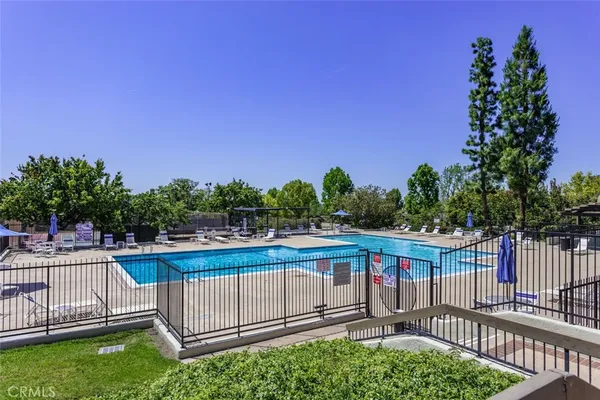 $630,000 | 15942 Alta Vista Drive, Unit D, La Mirada, CA 90638