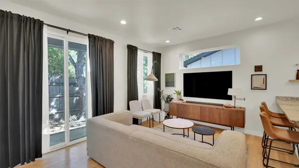 $484,000 | 510 Blackson Avenue, Unit 2, Austin, TX 78752