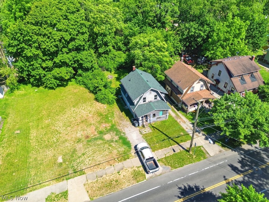 1313 Manchester Road Akron, OH 44307 - Photo 24 of 28