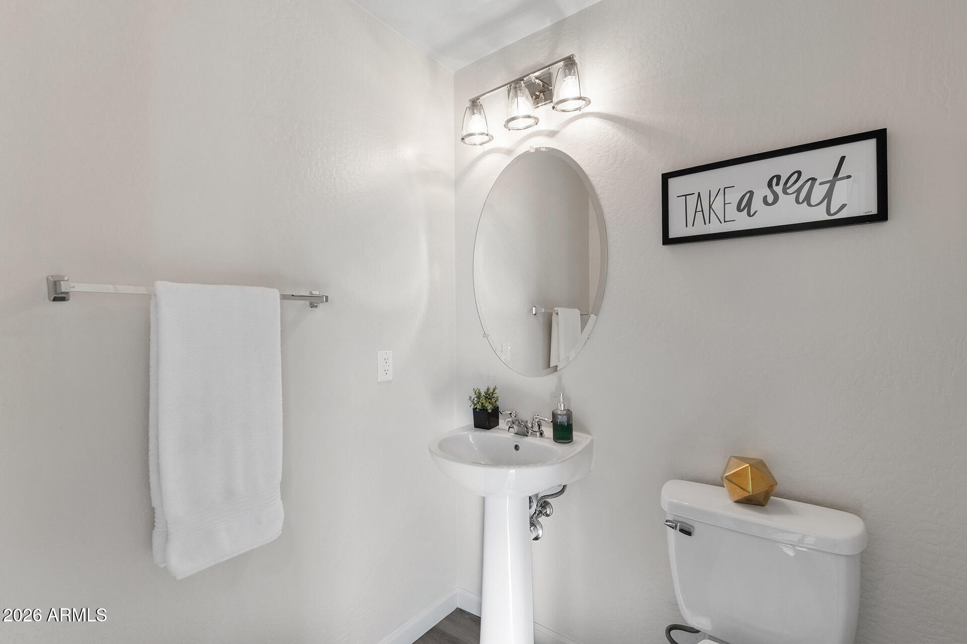 1433 North 80th Lane Phoenix, AZ 85043 - Photo 10 of 21 Half Bath