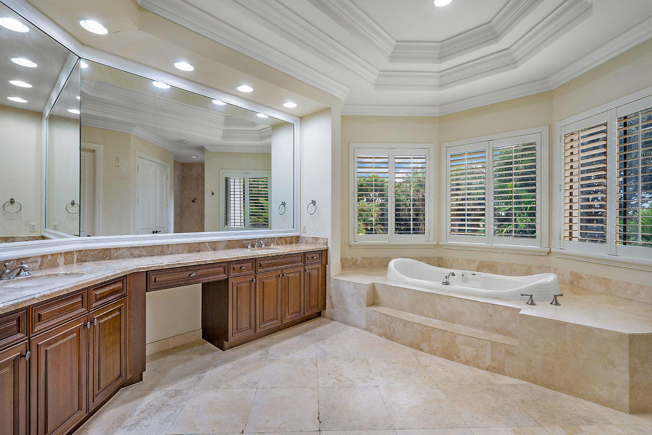 17904 Key Vista Way Boca Raton, FL 33496 - Photo 28 of 65 Master Bath