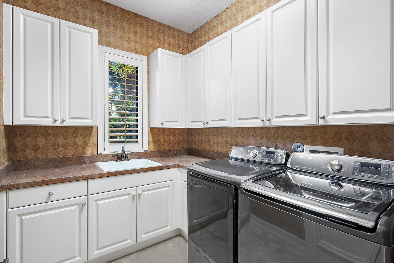 17904 Key Vista Way Boca Raton, FL 33496 - Photo 32 of 65 Laundry