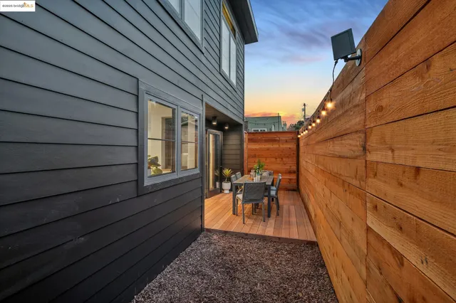 $995,000 | 1516 Blake Street, Unit A, Berkeley, CA 94703