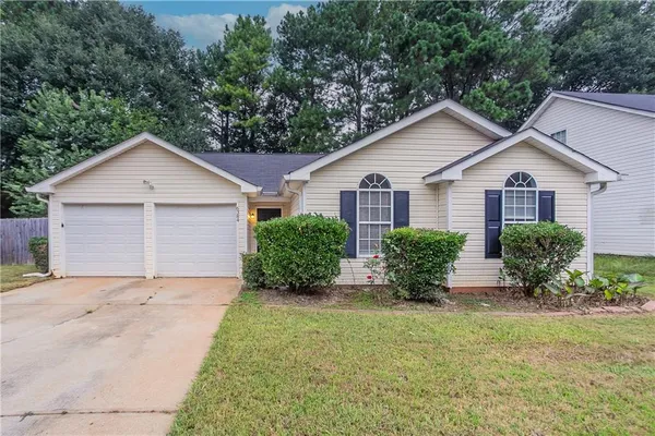 $223,000 | 6384 Stonebridge Creek Lane, Lithonia, GA 30058