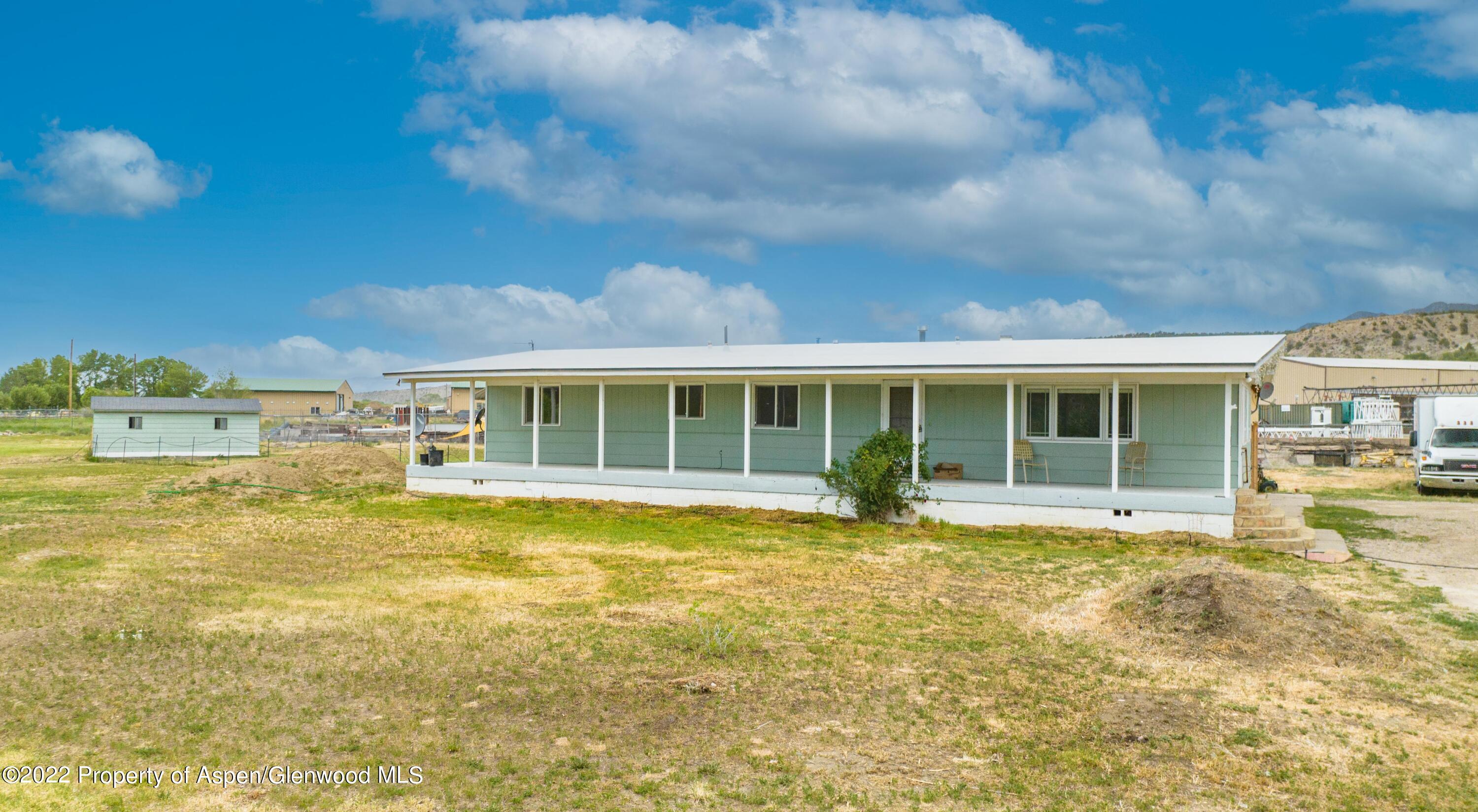 103 Rippy Lane New Castle, CO 81647 - Photo 2 of 16 front porch