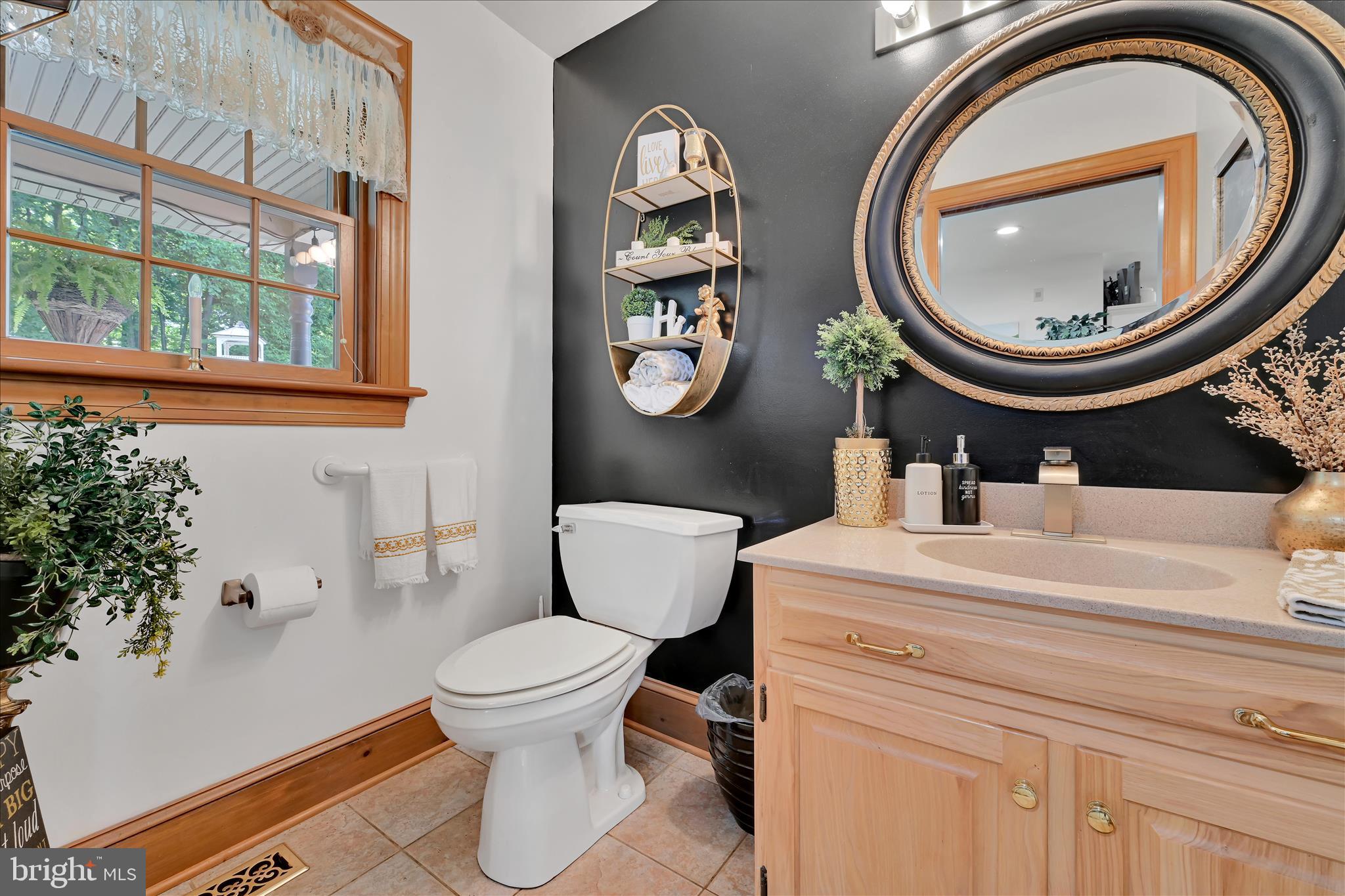 198 Friends Road Nottingham, PA 19362 - Photo 40 of 60 Powder Room