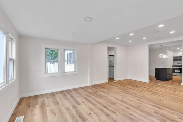 $239,999 | 313 Grand Boulevard, Loves Park, IL 61111