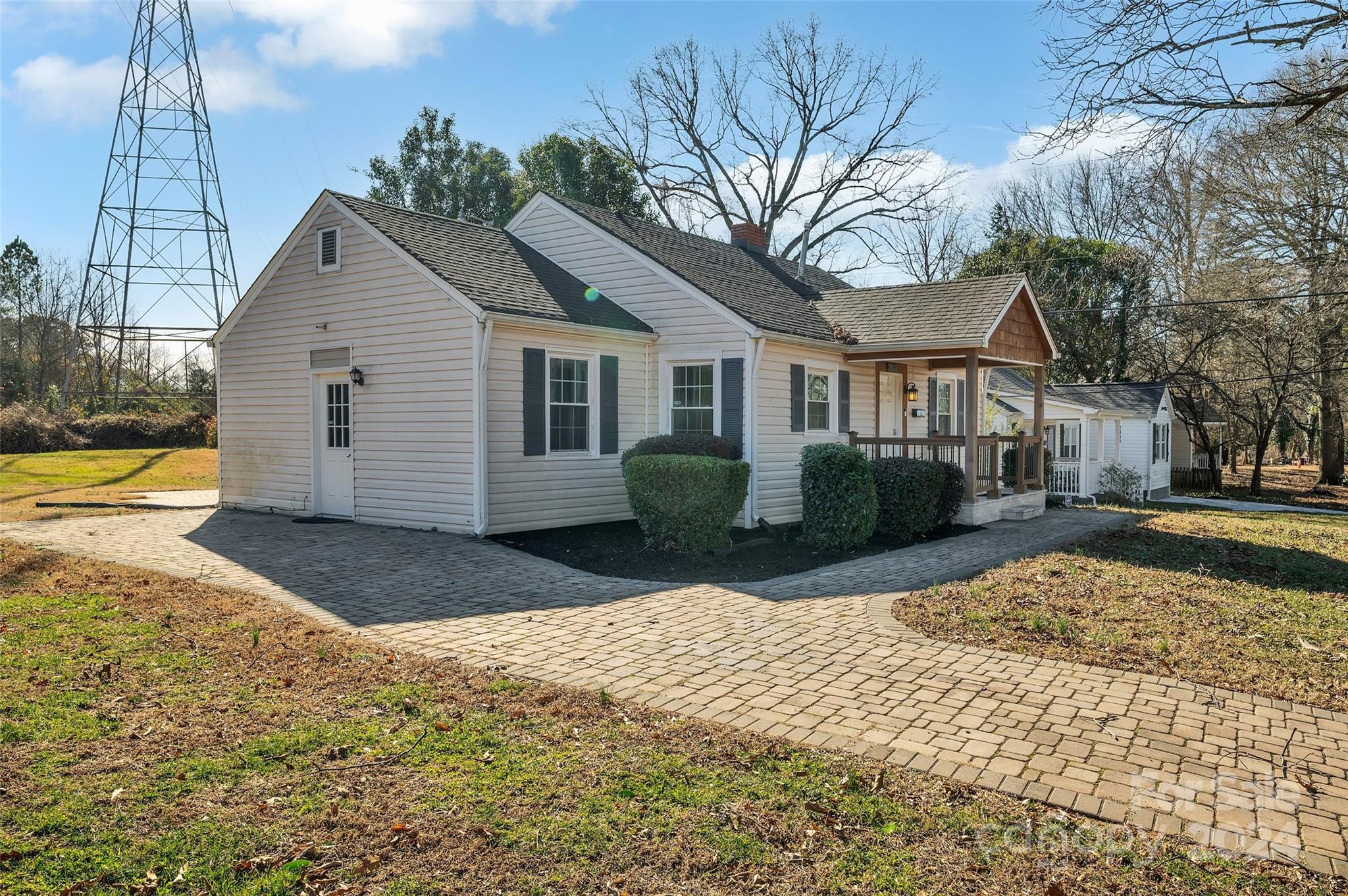 2831 Cowles Road Charlotte, NC 28208 - Photo 2 of 22