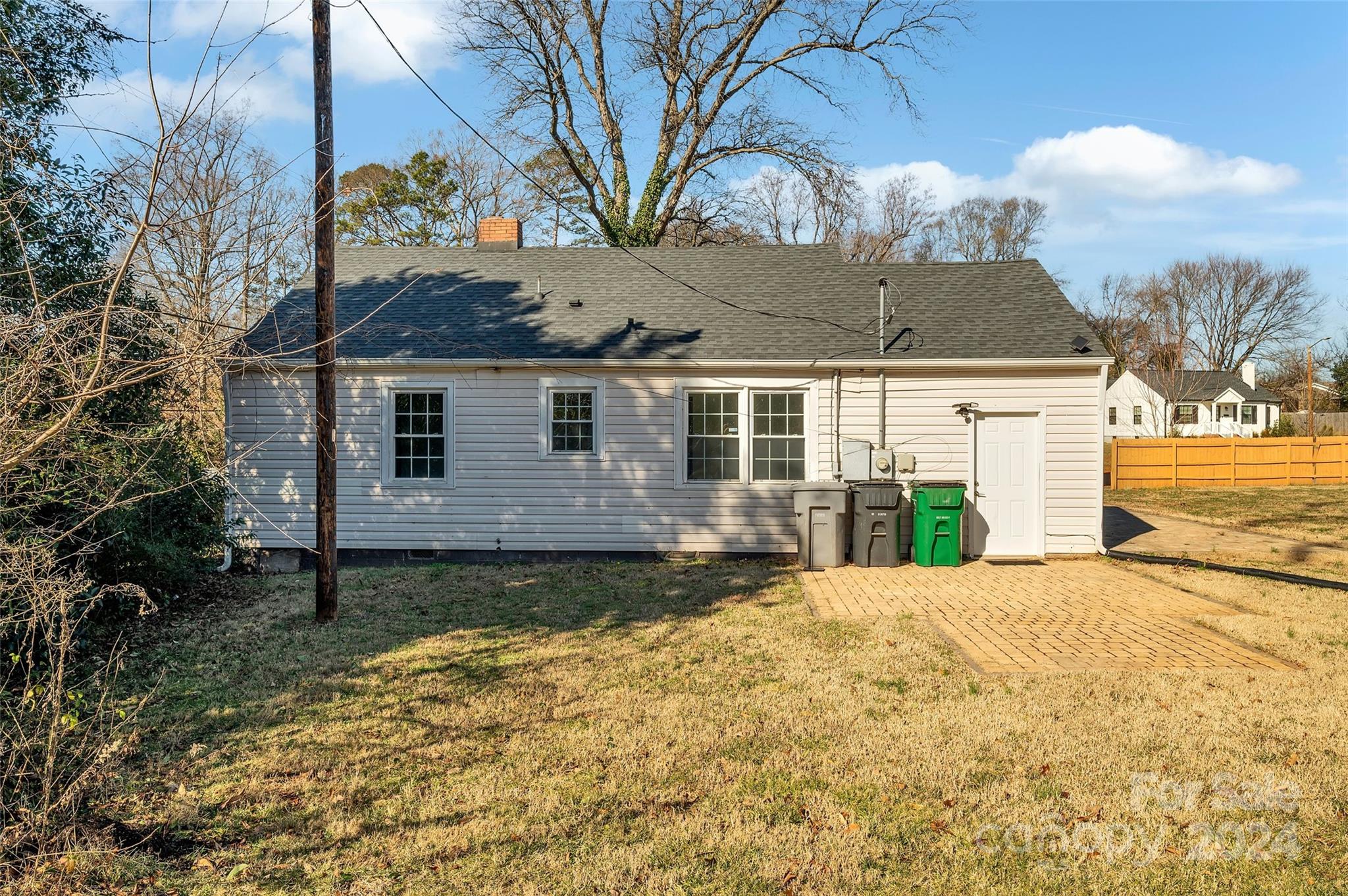 2831 Cowles Road Charlotte, NC 28208 - Photo 3 of 22