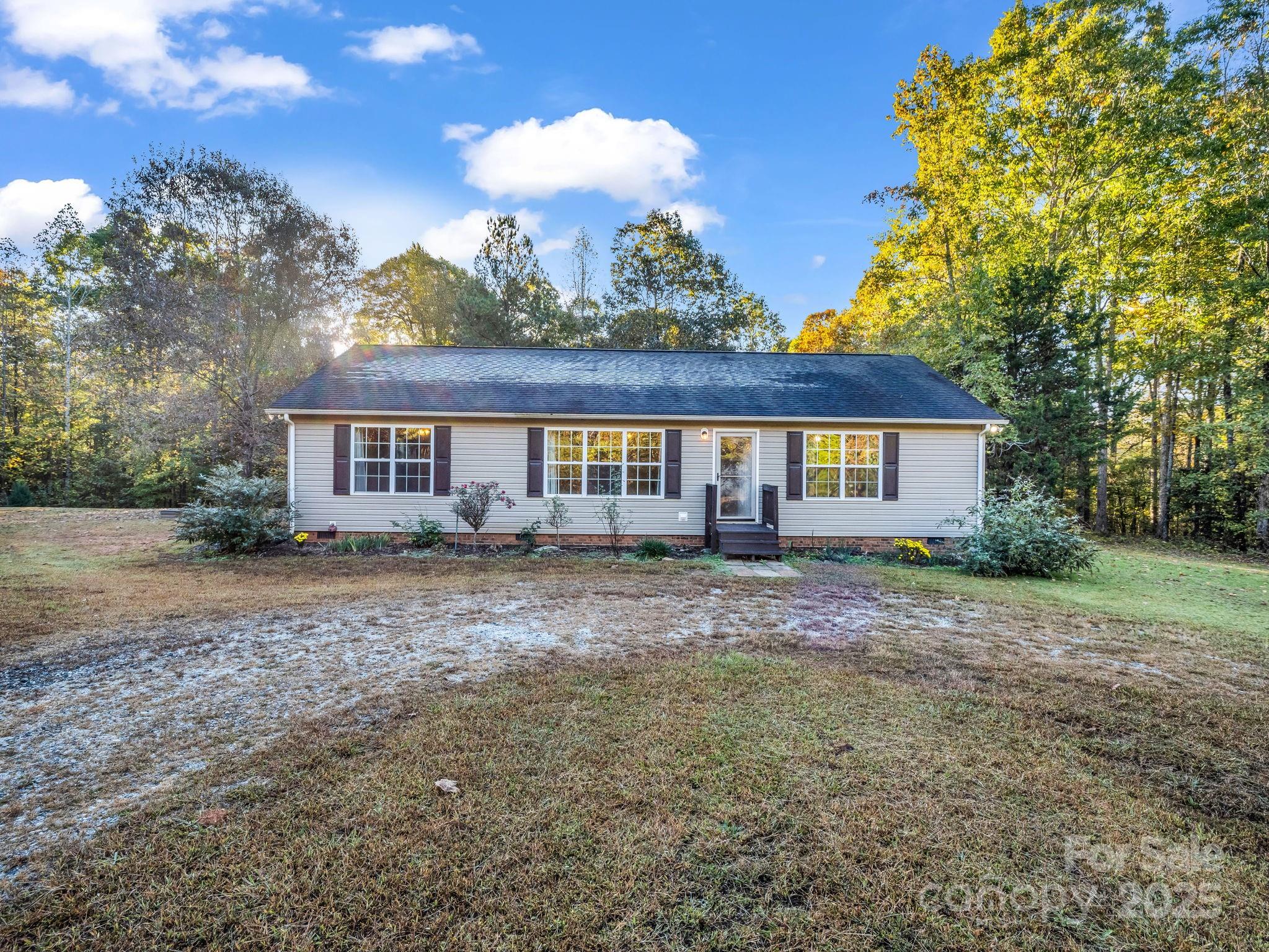 663 Landrum Road Columbus, NC 28722 - Photo 3 of 40