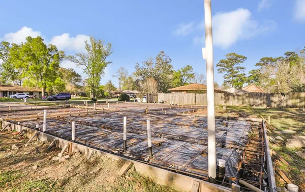 $55,000 | 718 Fall Creek Drive, Houston, TX 77336